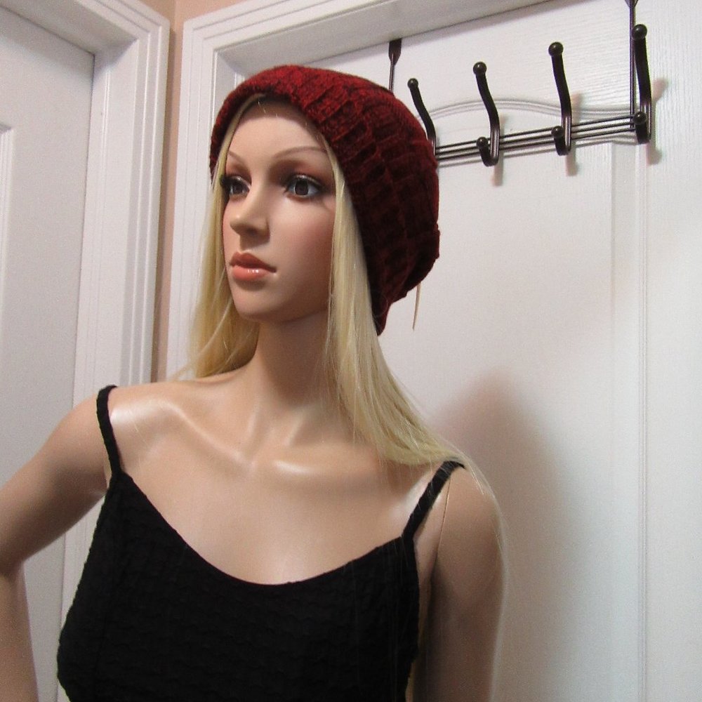 Red/ Blk Multi mix Touque - Picture 2 of 11